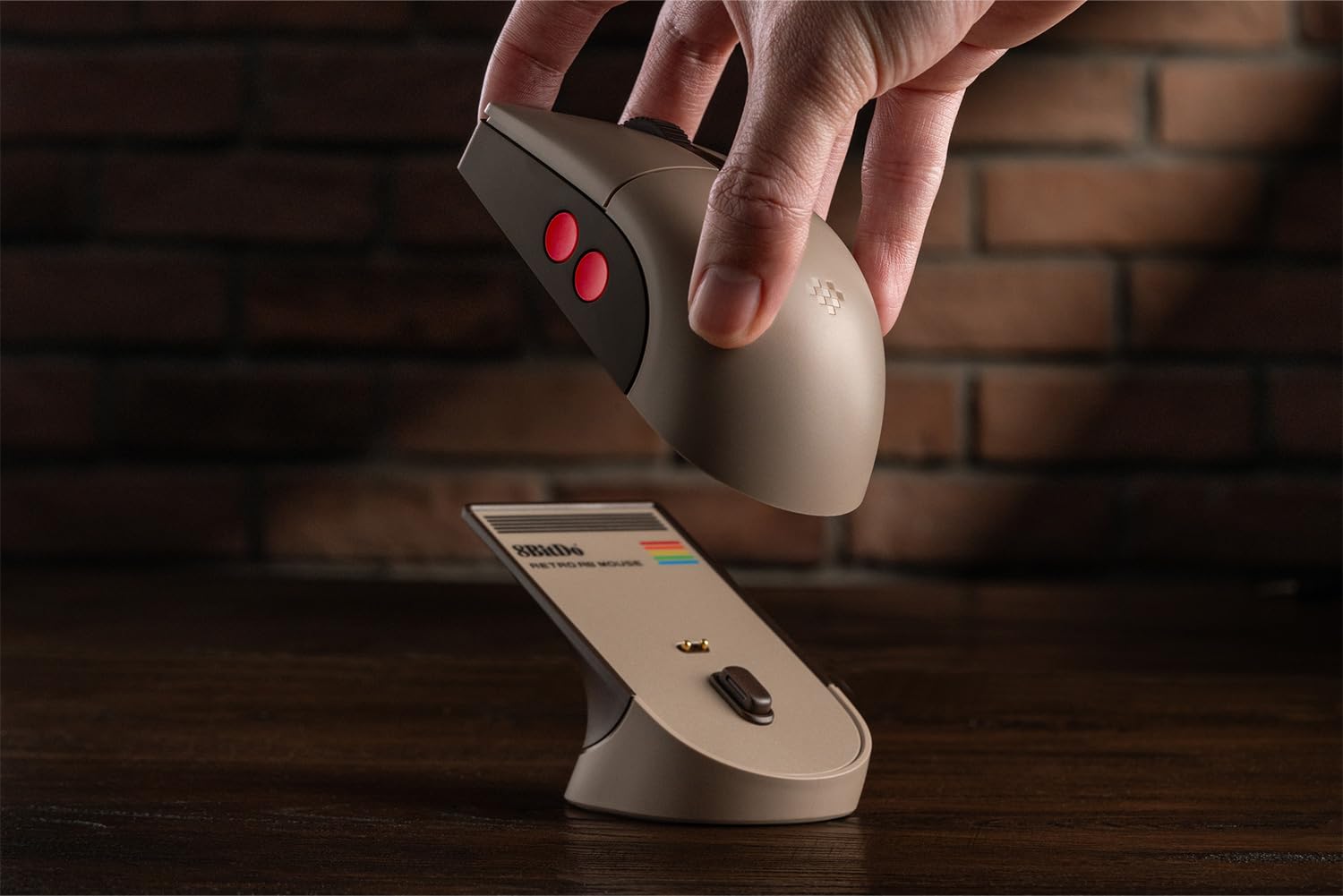 8BitDo Retro R8 Mouse C64 Edition Wireless PAW 3395 DPI 26000 4K Polling Rate Programmable Buttons HUANO Micro Switches