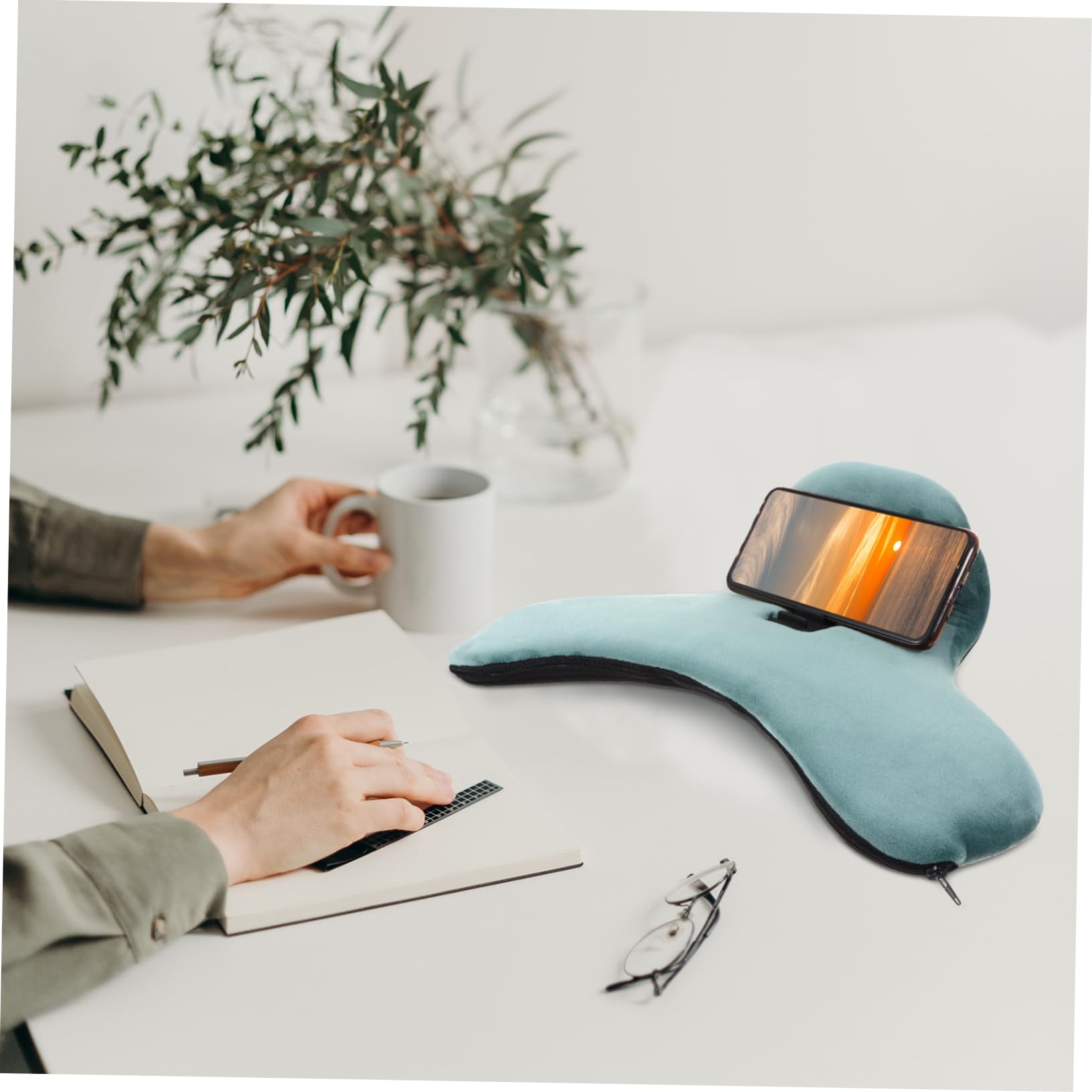 jojofuny 1pezzi Supporto Per Smartphone e Tablet Cuscino Ergonomico Per Polso Piuma Per Guardare Film Giocare e Leggere
