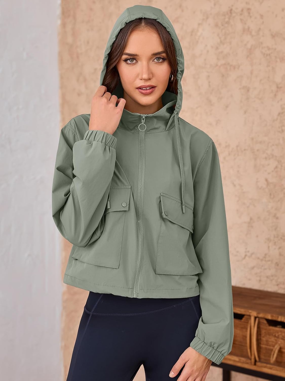 Tankaneo Womens Lightweight Cropped Jackets Hooded Long Sleeve Zipper Anorak Coat with Pockets - Image 4