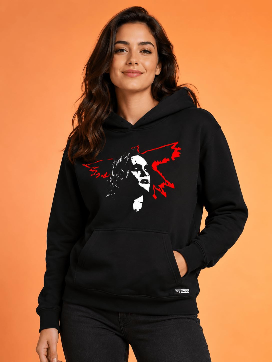 Czarna bluza z kapturem z czerwonym wzorem Raven Unisex