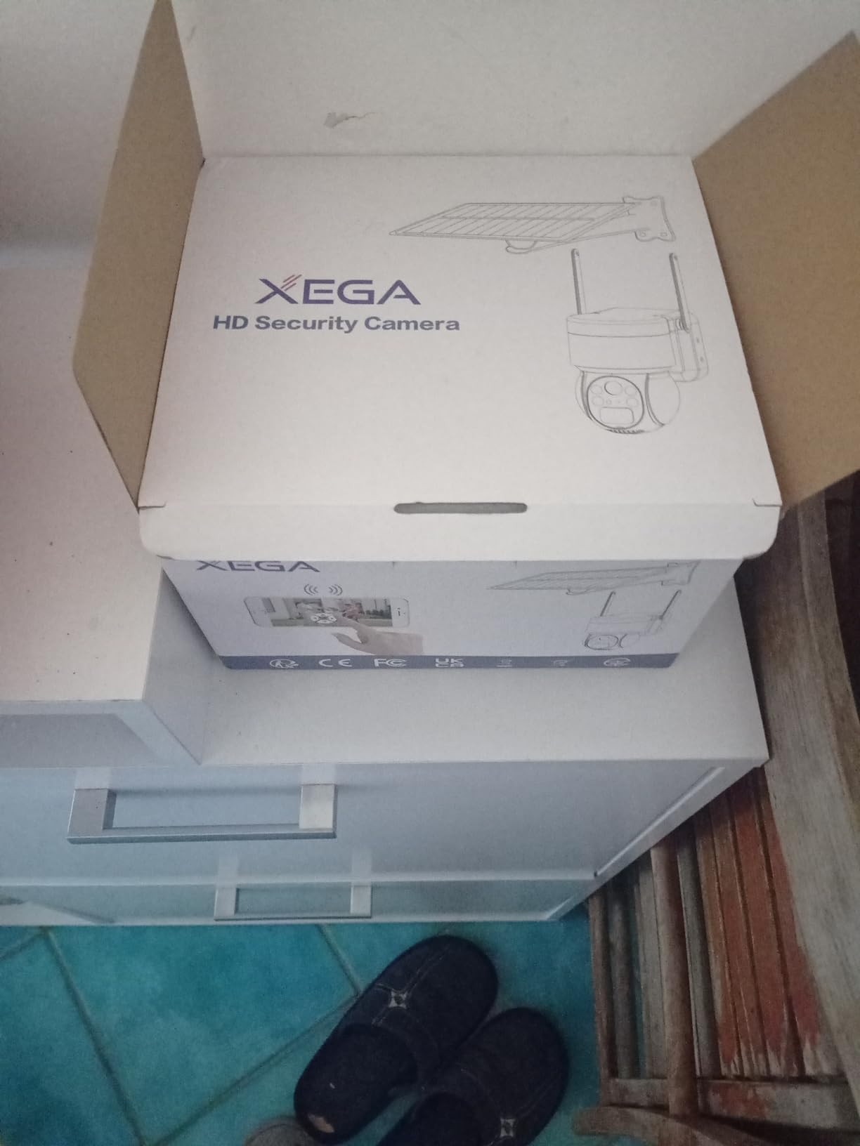 Xega 4G LTE Telecamera Interno con Sim/ 7800mAh Batteria | WhichOne