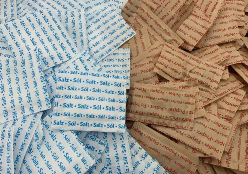 100 Salt and 100 Pepper sachets (200 in Total).