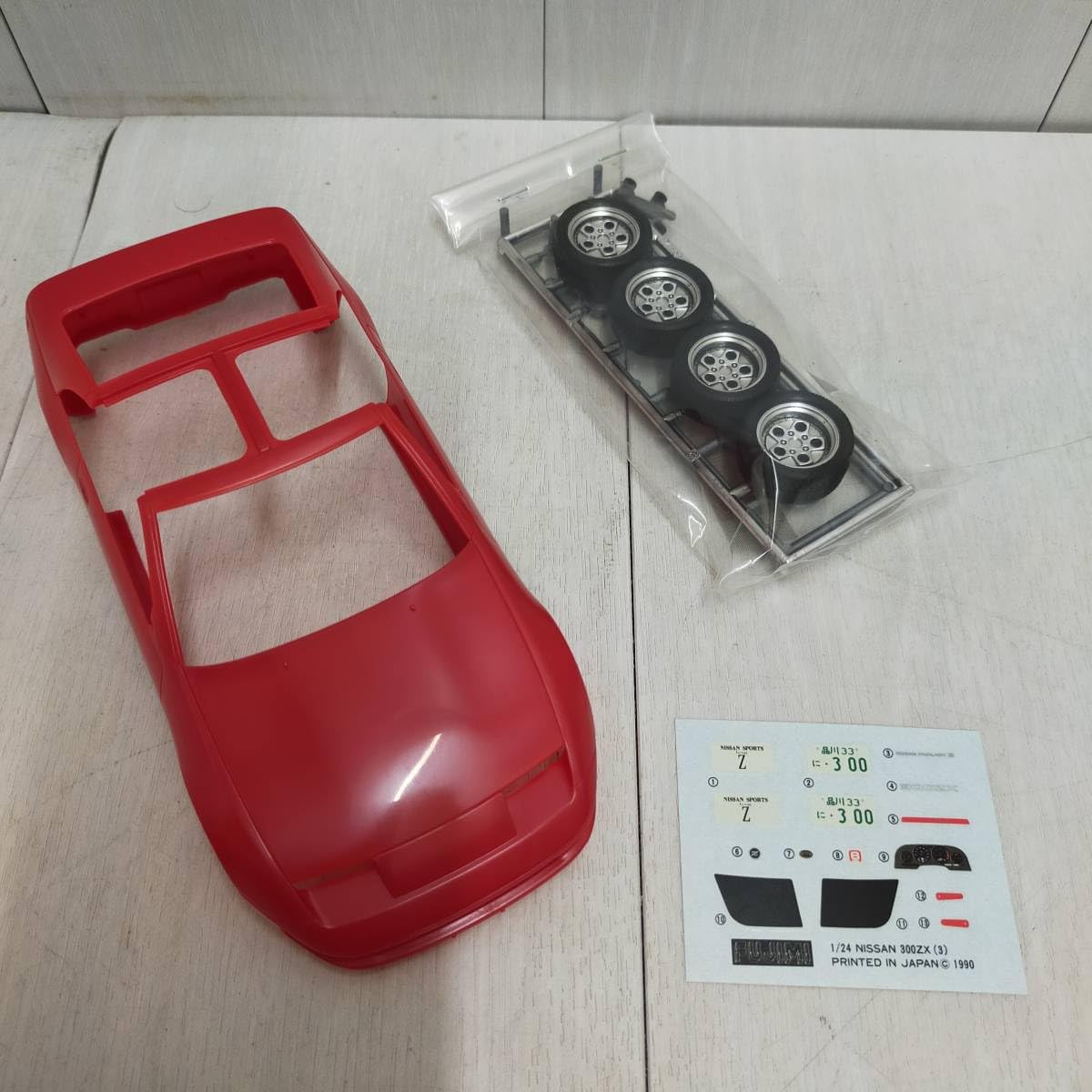 みぃ品 Amazon.co.jp: FUJIMI Fairlady Z 300ZX 1/24 スケール SI-102