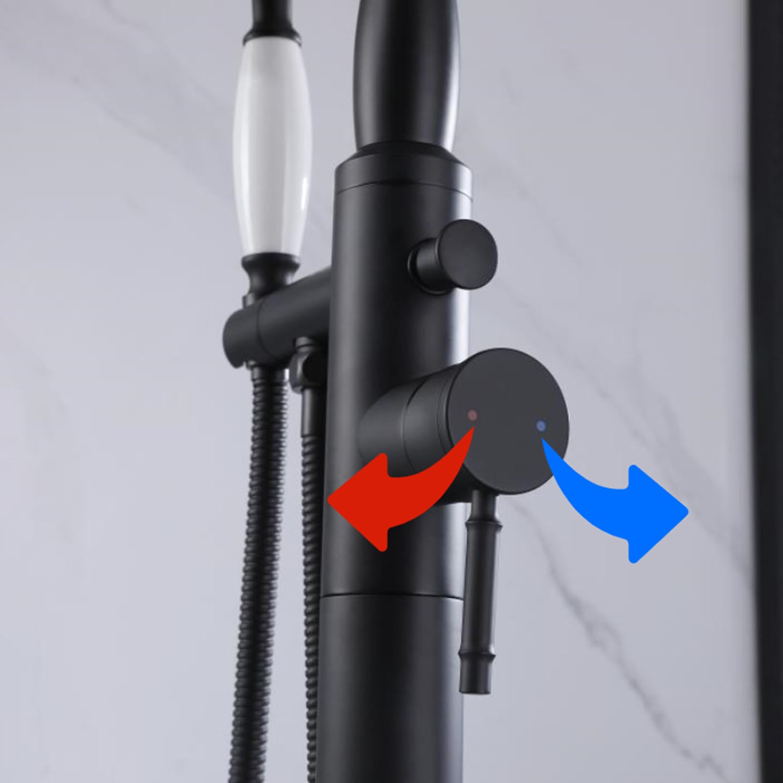 Freistehende Badewannenarmatur mit Einhebelmischer für Warm- und Kaltwasser, bodenmontiertes Design