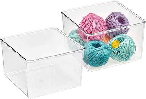 mDesign Caja de almacenamiento apilable de plástico, para costura, ganchillo con asas, organizador compacto, soporte para hilo, cuentas, cinta,