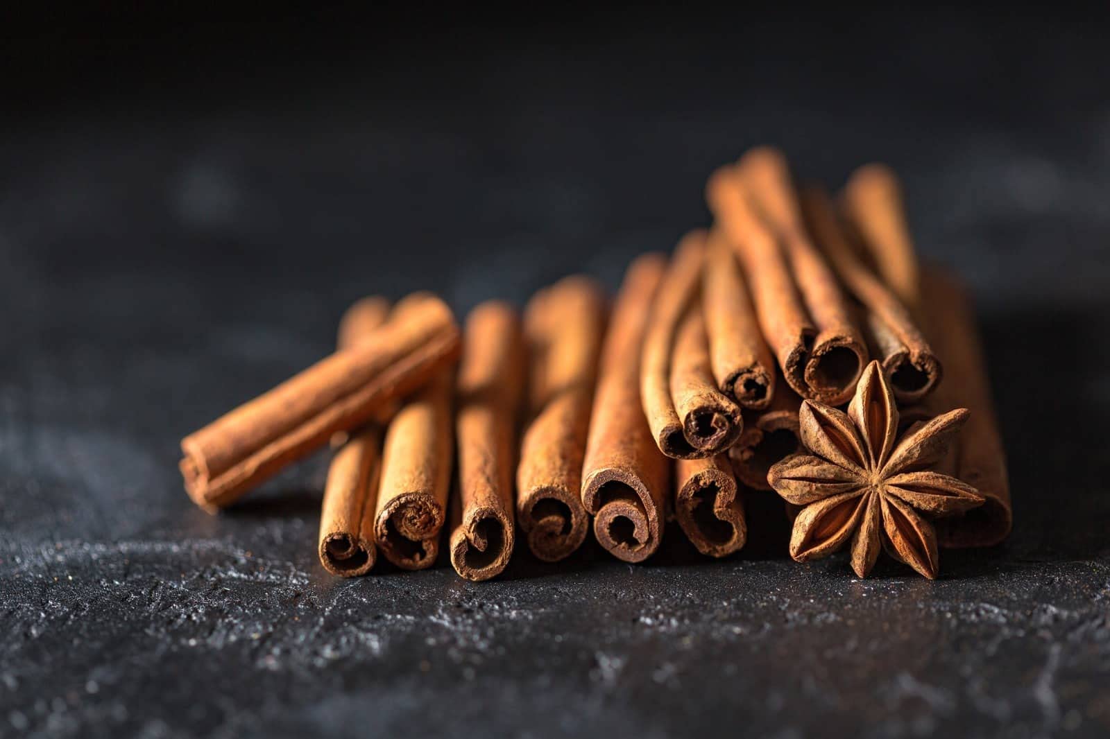 Velas Taco Aroma Canela en Rama Perfumadas Grandes XXL 120 x 57 mm - Lote de 12 Unidades - Velones Aromáticos - Gran Duración y Delicado Aroma - 34-36 horas Duración - Aromaterapia por Velas