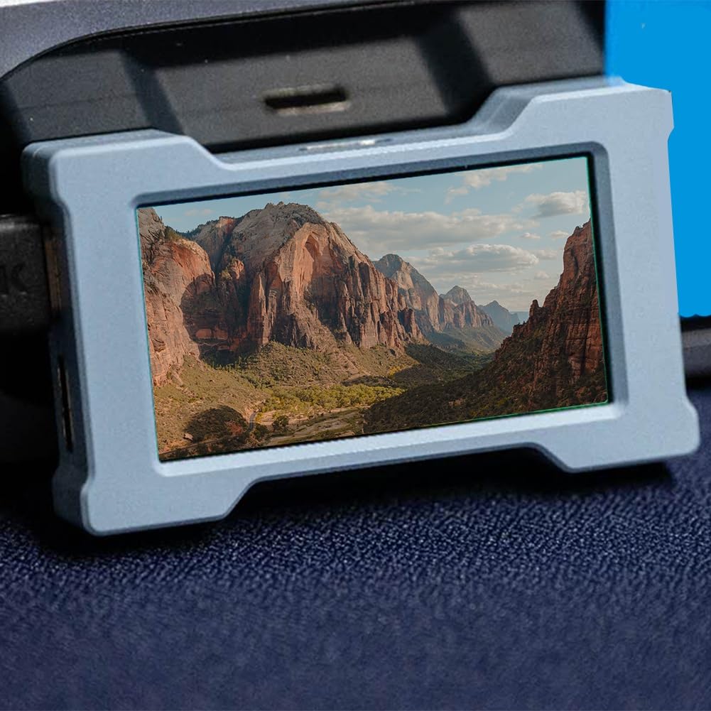 Hub USB alla moda con 2-3 porte - 8K, alimentazione indipendente, display integrato per migliorare l'atmosfera delle configurazioni desktop in argento.