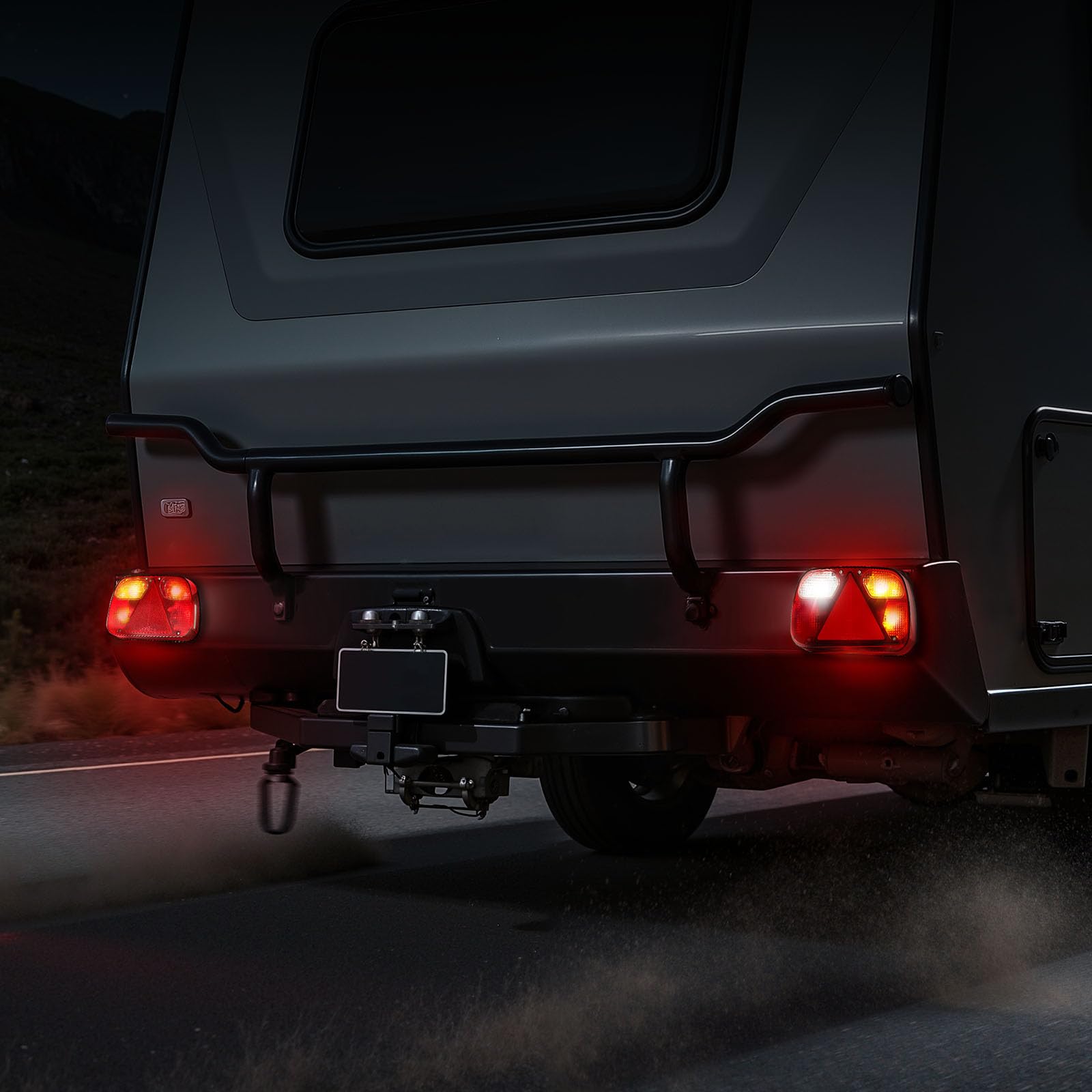 VEVOR Anhängerlichter Anhängerleuchten 2 Stk. mit 6 Modi (Bremslicht/Blinker/Rücklicht/Kennzeichen/Rückfahrscheinwerfer/Nebelscheinwerfer), Anhängerbeleuchtungsset mit Kabelbaum für Lkw