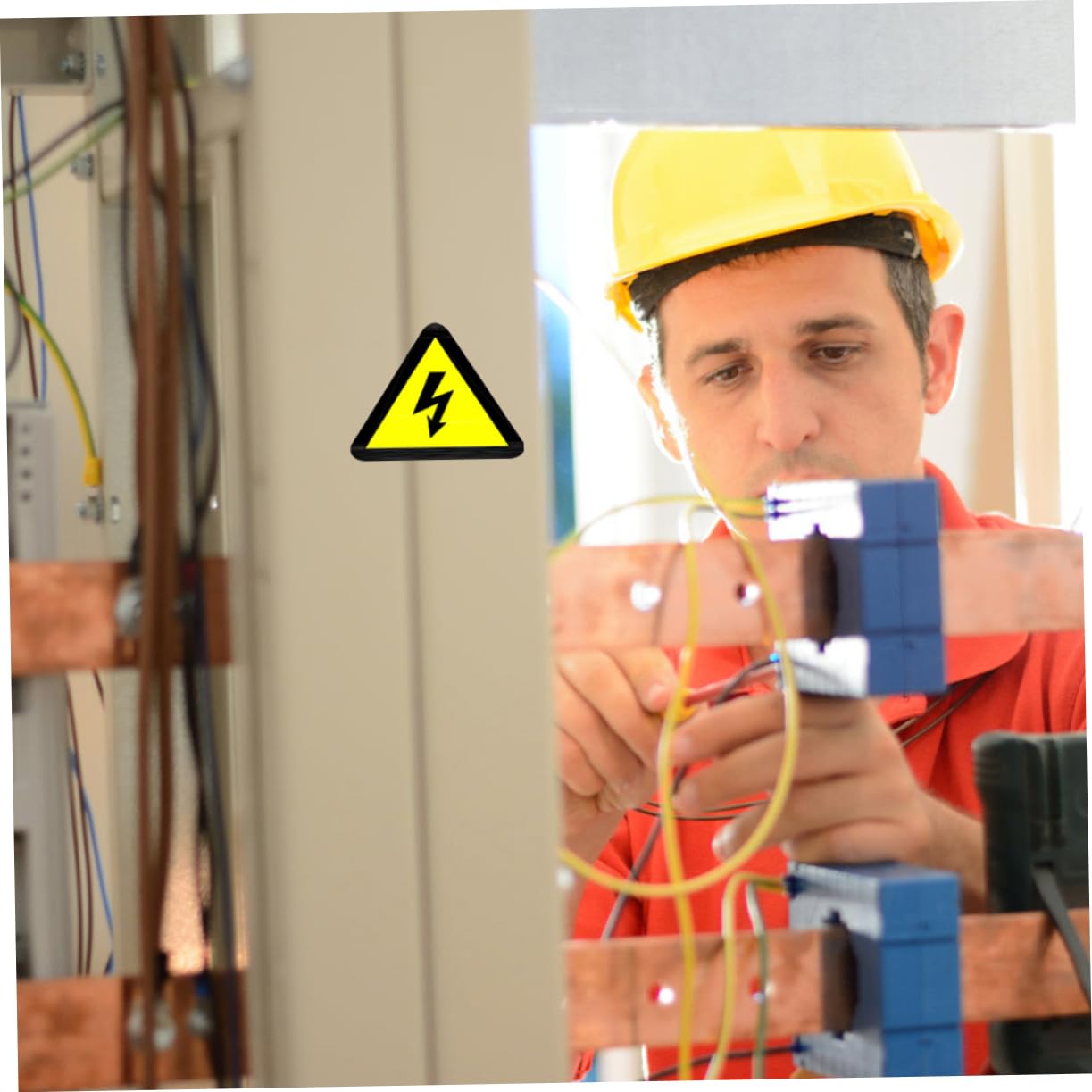 Ciieeo Autocollants D'avertissement Électrique Pictogramme Sécurité sans Texte Jaune Lot de 15 Adhésif pour Boîtes Électriques et Équipements pour Jardin ou Autres Lieux