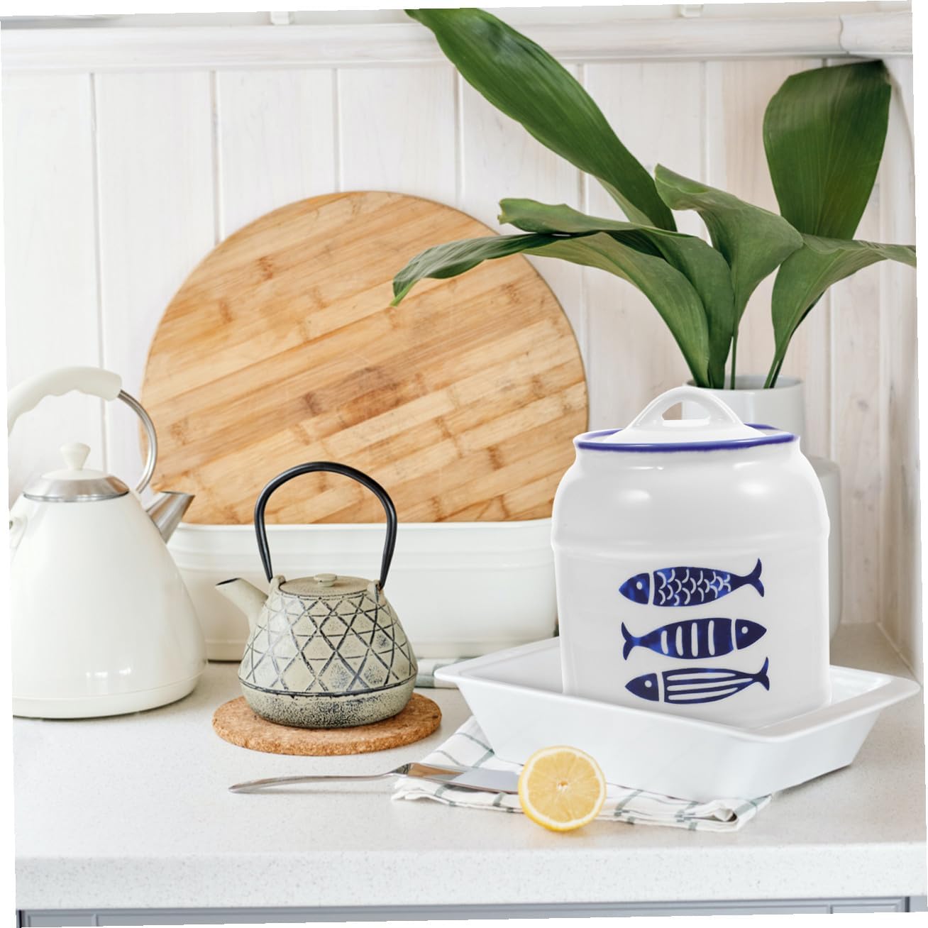 Ceramic Kitchen Canister 750Ml Blue Fish Design Multi-Purpose Food Storage Container for Grains Snacks Flour Sugar Countertop Organizer