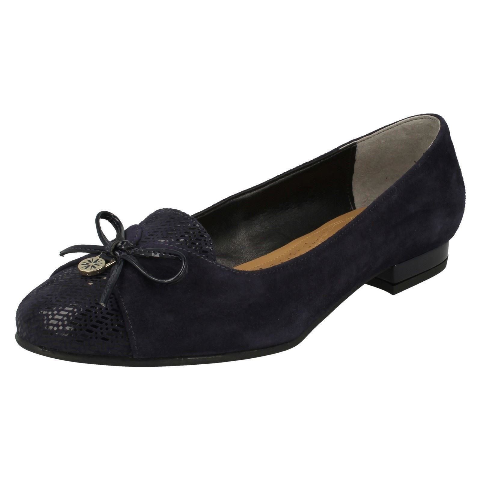 Van DalLadies Smart Slip On Pumps Seneca
