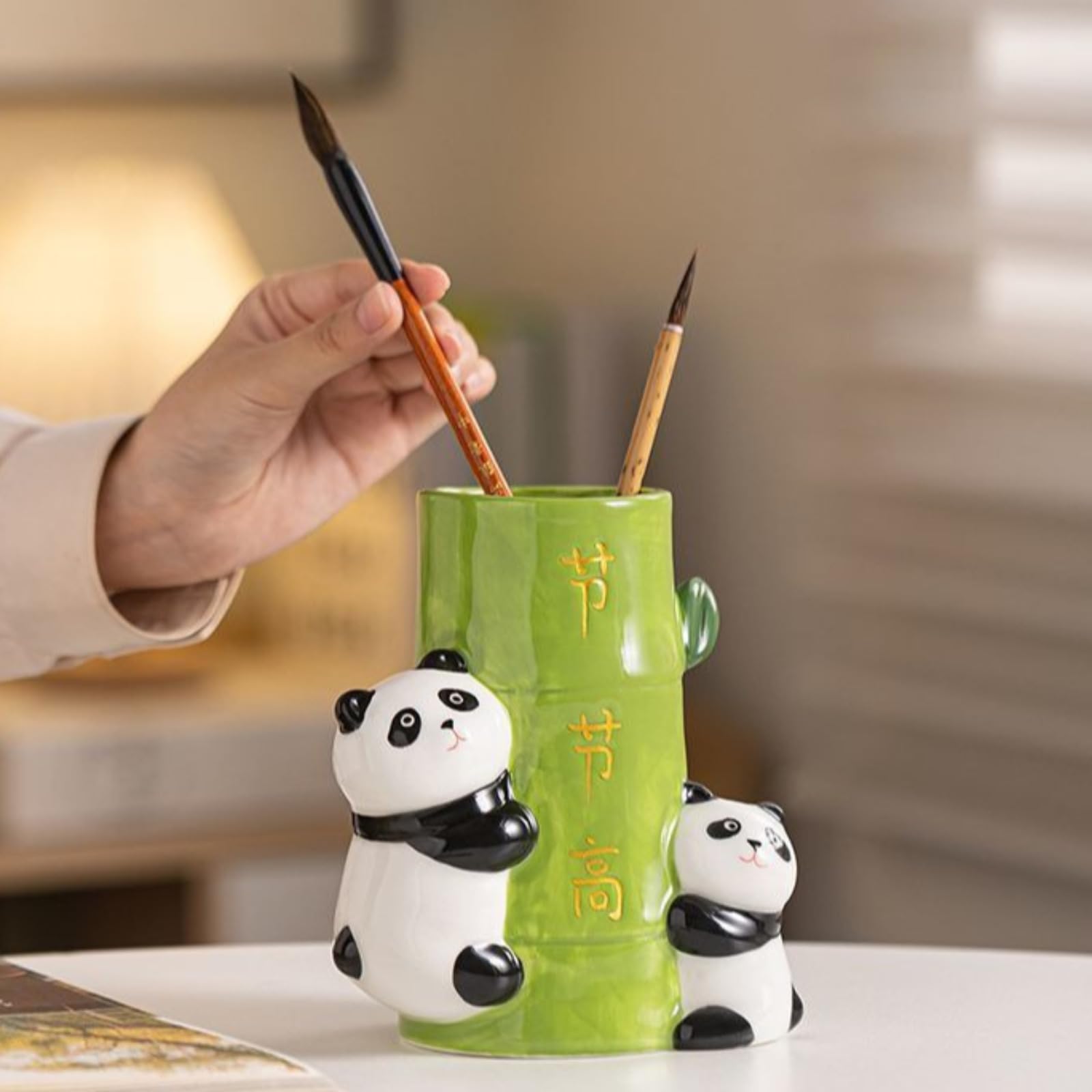 Handgefertigter Keramik-Panda-Stifthalter, Ornament, 15,8 cm, Porzellan-Stifthalter, Tischdekoration