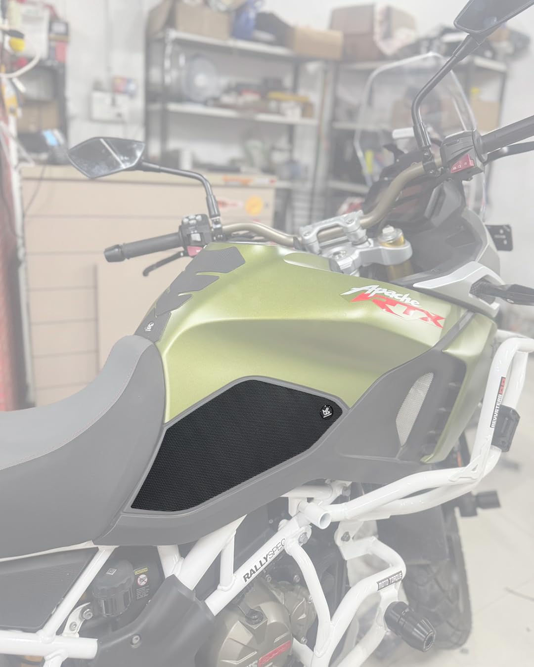 MaxxGripp Tank Pad for TVS Apache RTX300-picture-19