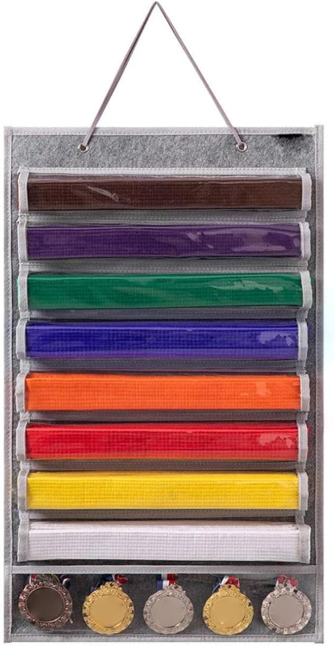 Bambus Gürtelständer Für Kampfsport - Präsentationsständer Für 10 Gürtel Mit Medaillenhalterung