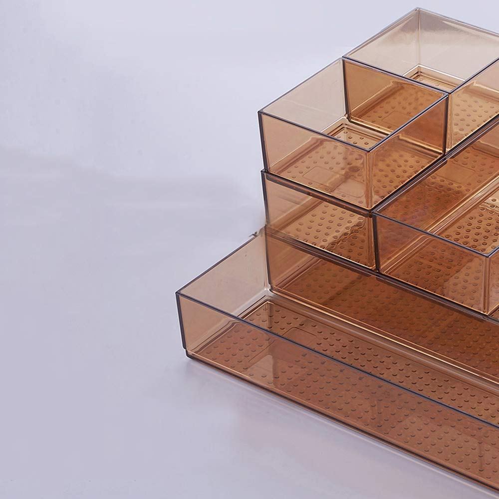 Este Juego de 4 bandejas para Cubiertos, separadores de cajones para Cubiertos y Utensilios de Cocina, está Hecho de plástico Libre de BPA.