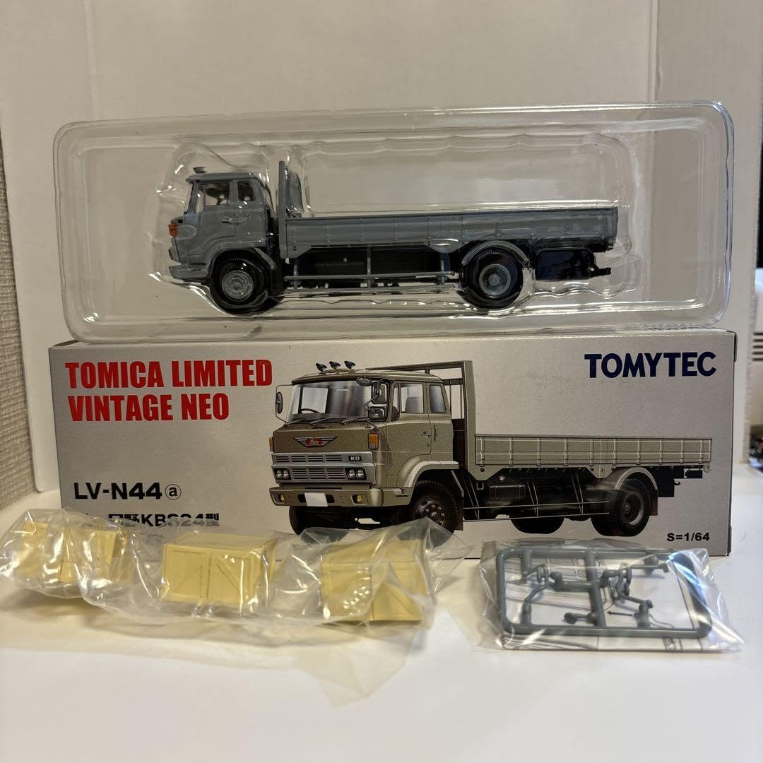 トミカリミテッドヴィンテージ NEO日野 KB324型 化学消防車 田原