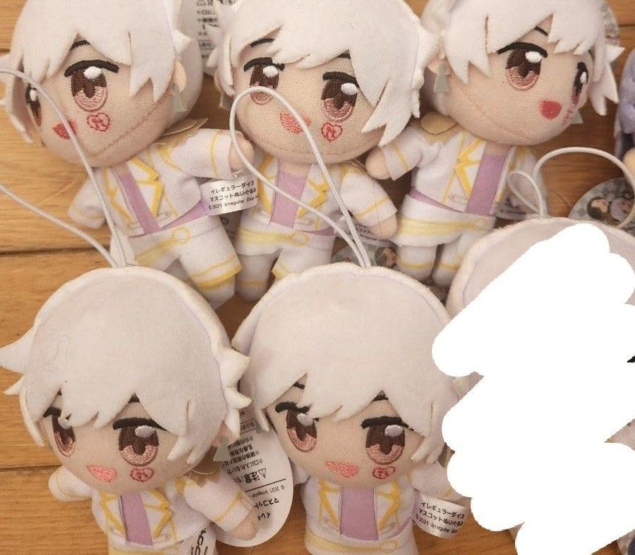 Amazon.co.jp: いれいす ぬいぐるみ namco 初兎 : おもちゃ