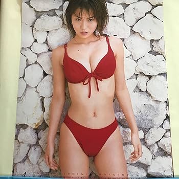 Amazon.co.jp: 市川由衣 2002年B2 1面ブルービキニカレンダー : 文房具
