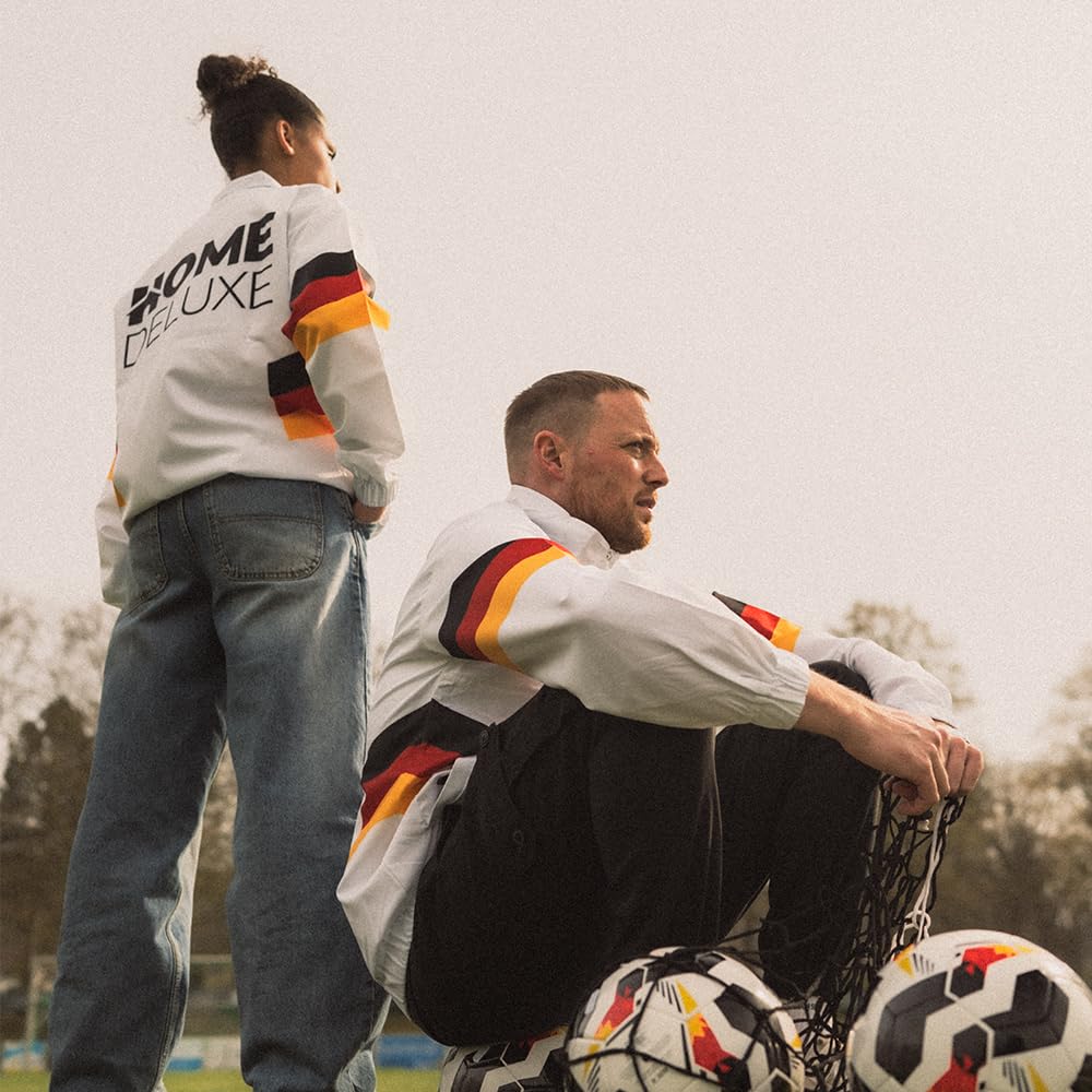 Home Deluxe TEAM DEUTSCHLAND - Trainingsjacke 2026 - Weiß | Nahtlose Retro-Optik Jacke, Fußballjacke