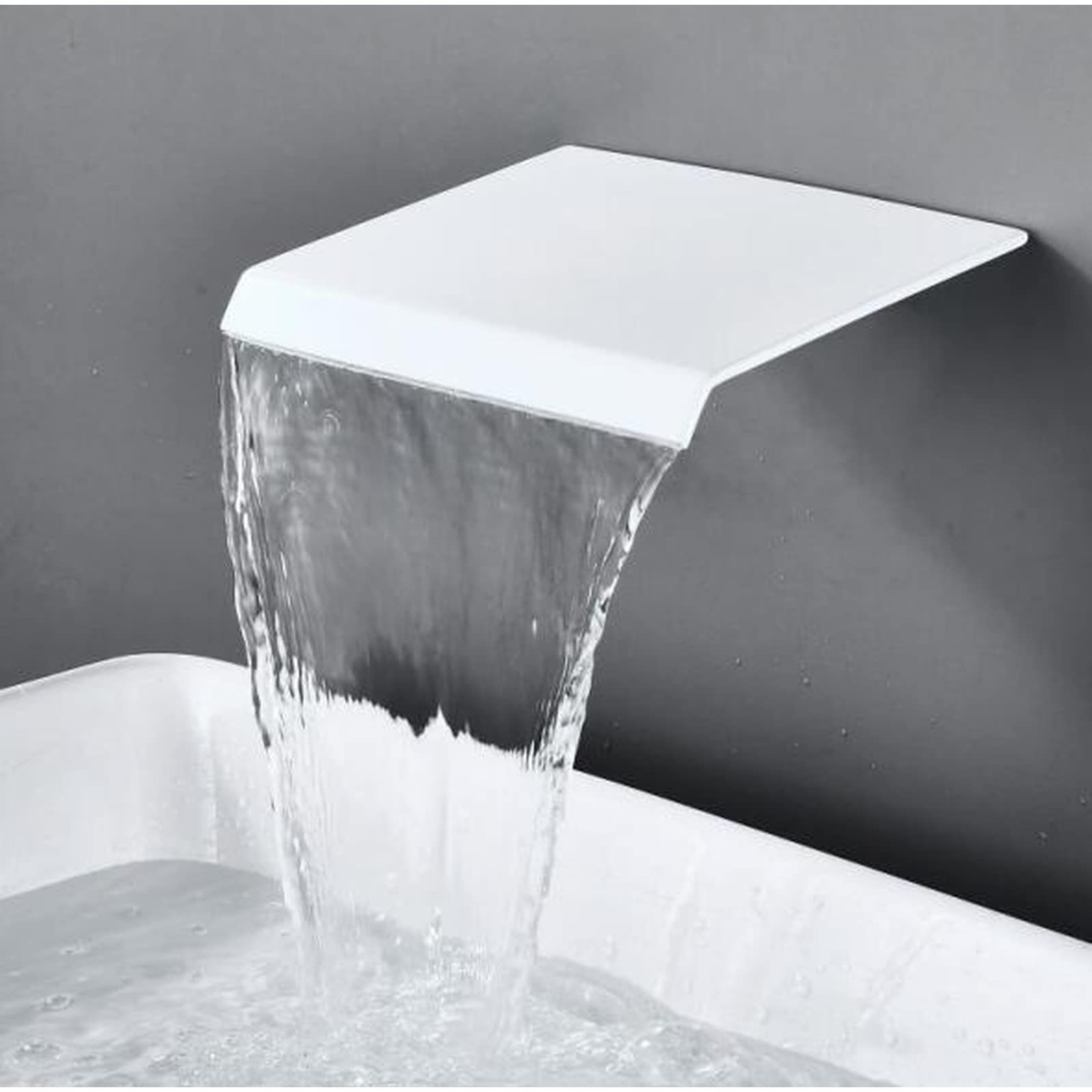Robinet de salle de bain cascade mural d'exception pour vasque chic