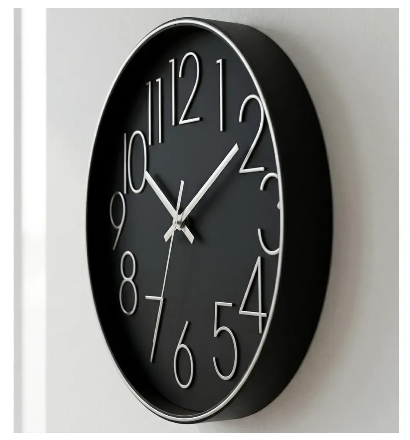 Relógio de Parede 30cm Grande Preto com Detalhes Prateado Moderno Silencioso Decoração