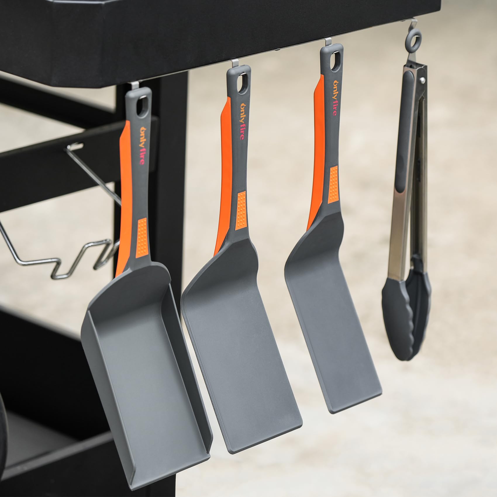 Onlyfire Kit Accessori per Griglia Barbecue in Nylon, 2 Spatole per Piastra, Pala per Piastre e Pinza da Cucina, Utensili per Barbecue e Cottura All'aperto, Lavabile in Lavastoviglie