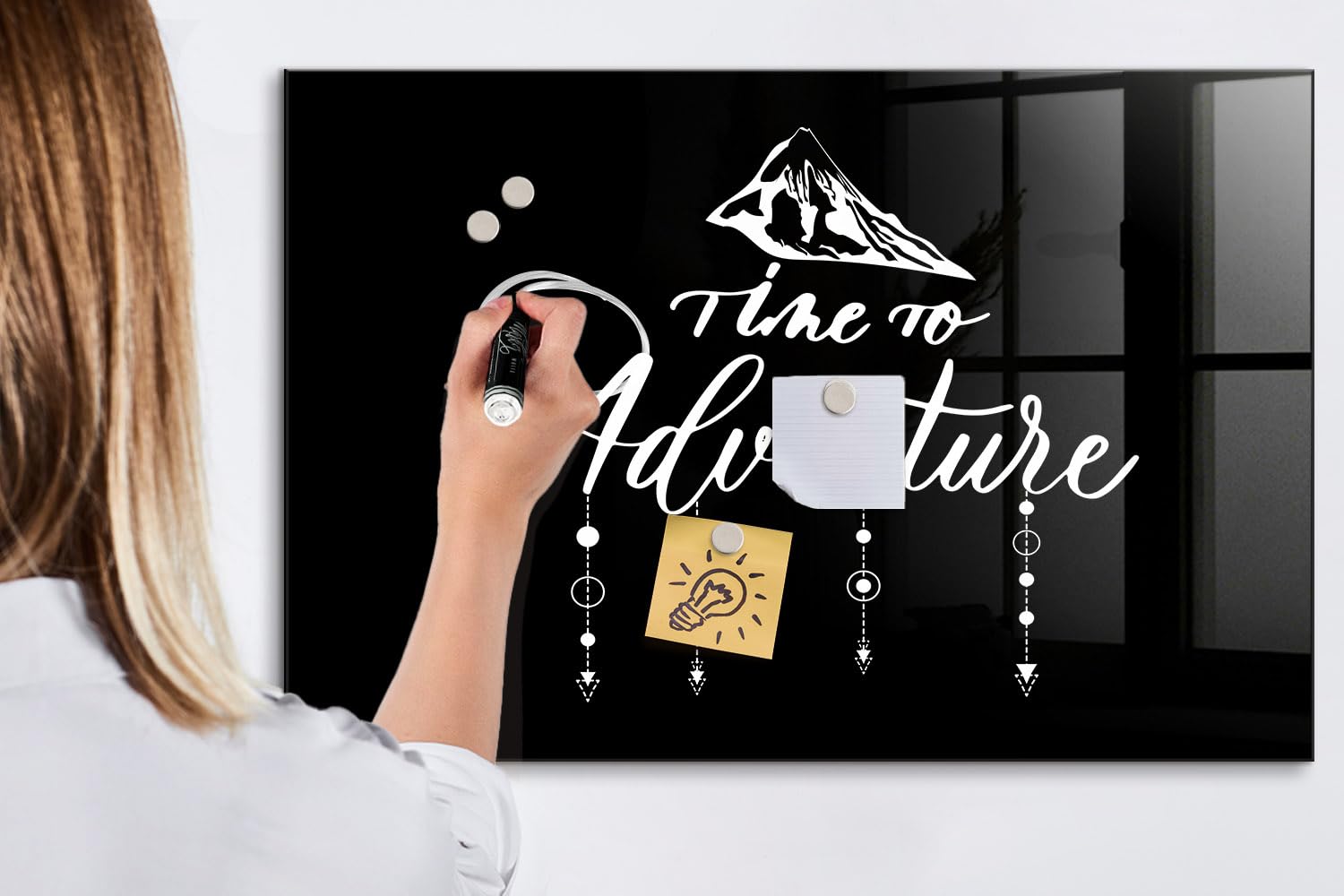Pizarra de vidrio templado con imanes de neodimio | Rotulador y borrador incluidos | Whiteboard moderno y funcional para cualquier espacio- 90x60 - Aventura