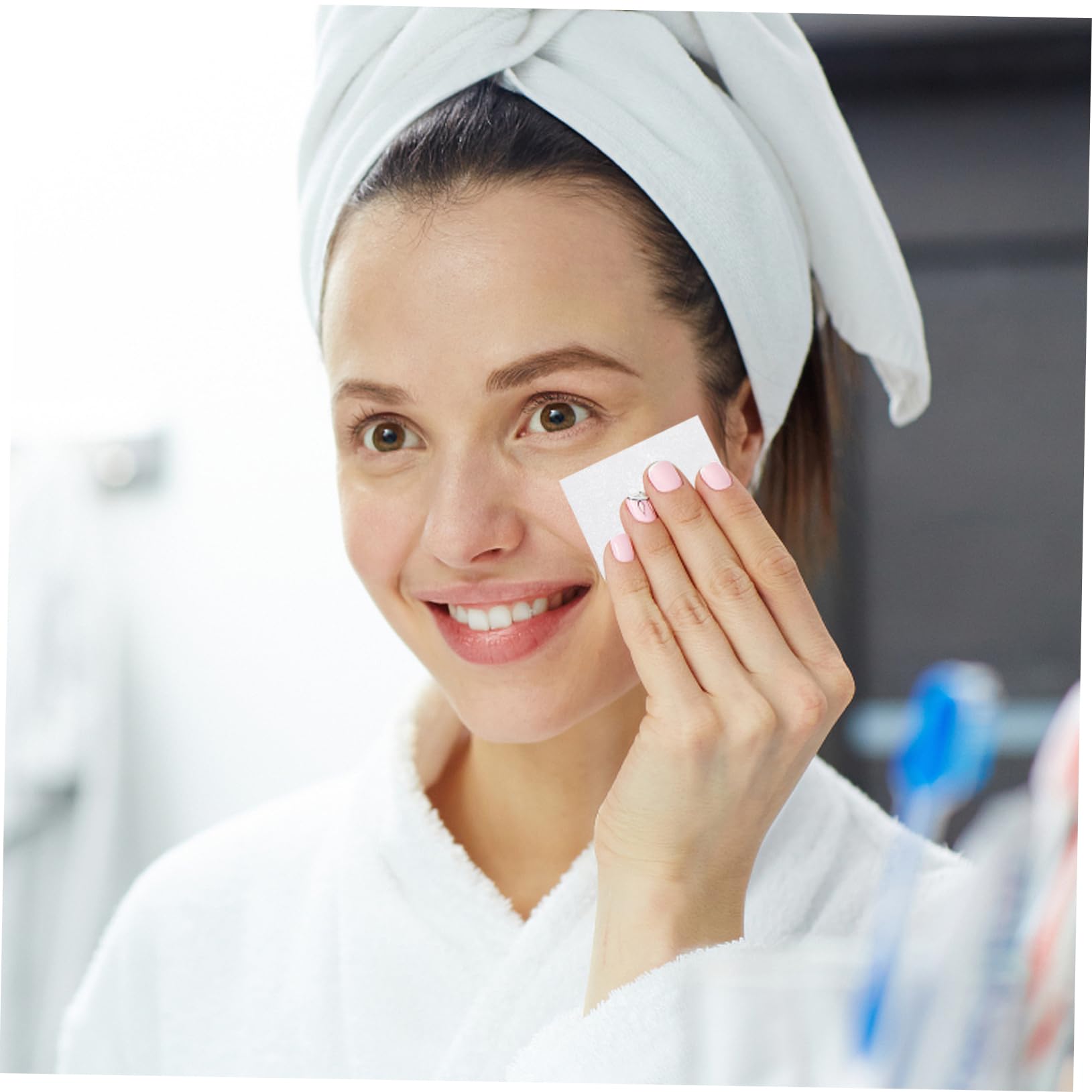 FOMIYES 2000pcs Non-Woven Makeup Pads Facial Cotton Rounds for Face Exfoliating Cleaning