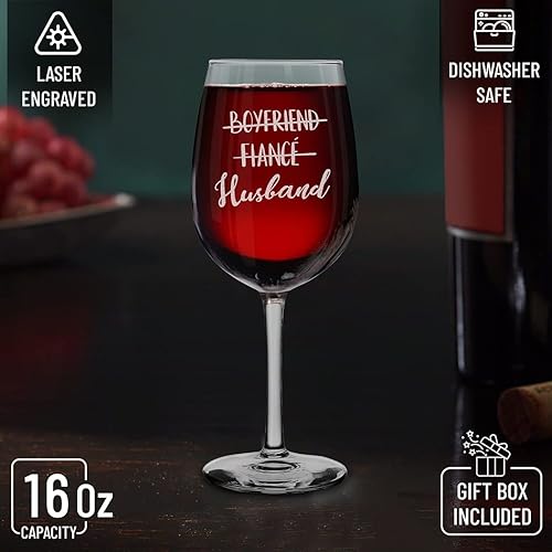 Miniatura 2 de shop4ever Juego de 2 copas de vino grabadas con tallo grabado para él y ella