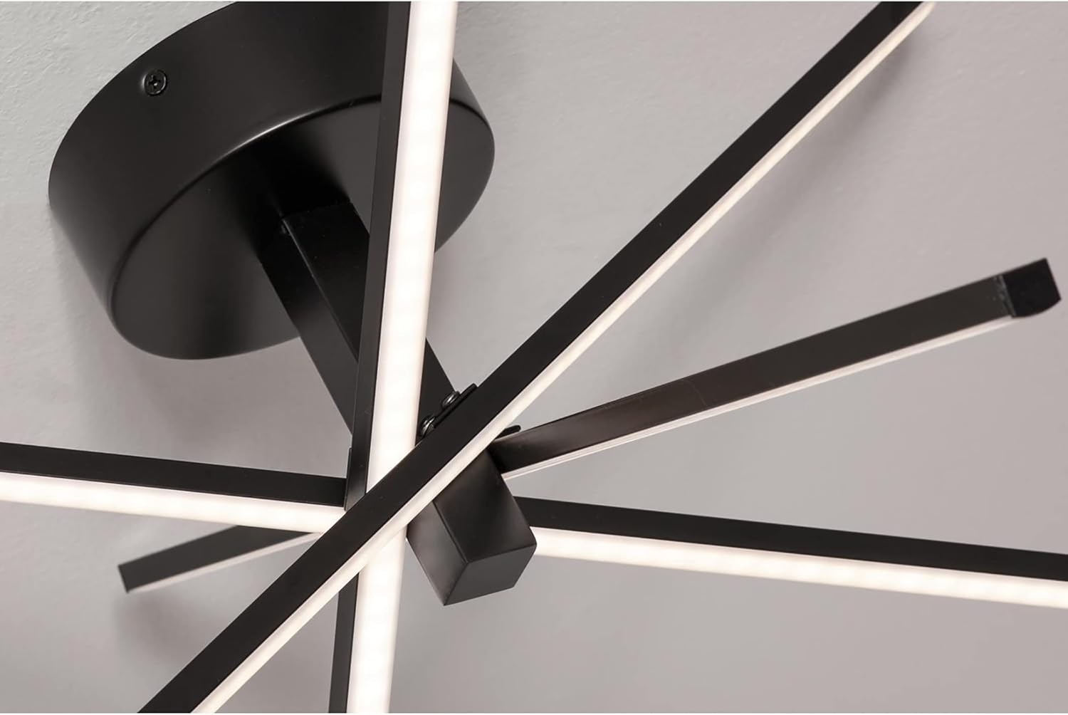 Jaxx Flushmount - LED 32W - 2800 Lm - 120V - Black