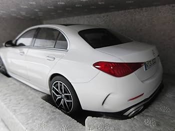 BRABUS 650 Cクラス ミニカー 1/18ホワイト BRABUS 650 Cクラス ミニカー 1/18ホワイト
