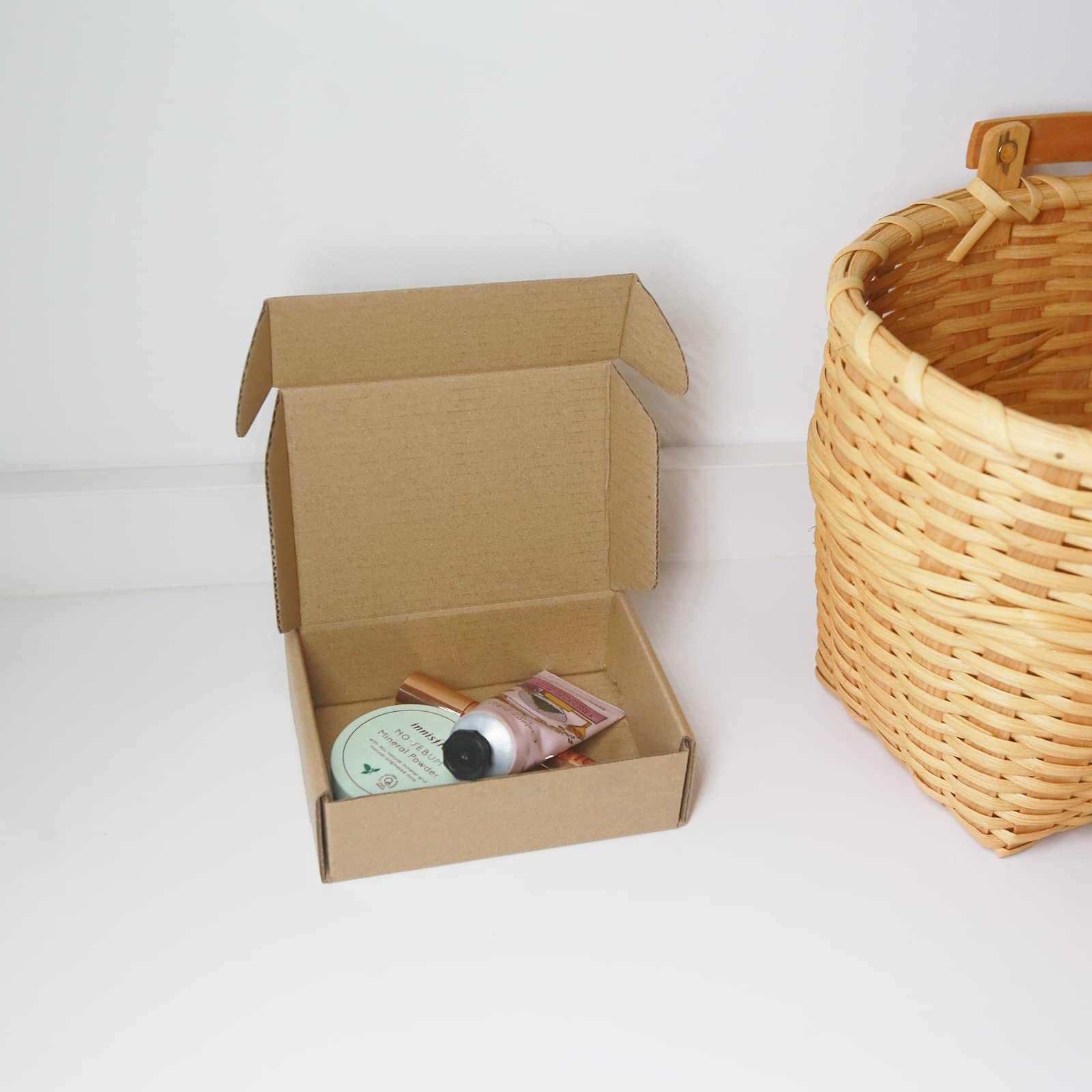 Scatole di spedizione in cartone ondulato, 130x90x40 mm grandi scatole postali per la spedizione, scatole di imballaggio marrone per affari, stoccaggio o regalo (25 pezzi)