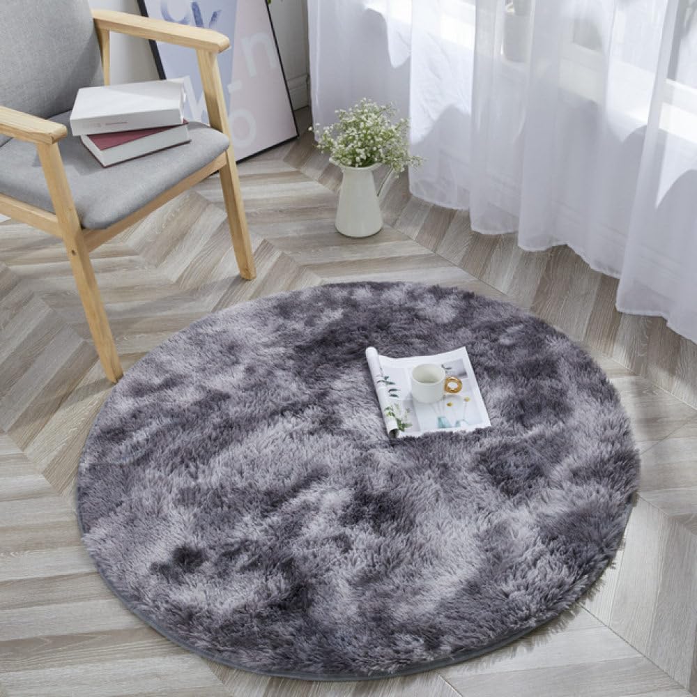 Tapis de chambre dégradé tie-dyed pour sublimer le coin table basse du salon