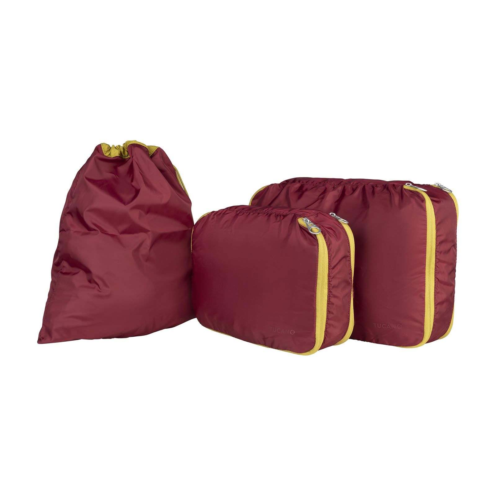 Tucano, Piego Set Organizer Valigia Salvaspazio, Set 3 Packing Cubes con Sacca Scarpe, Organizer Viaggio in Tessuto Riciclato con Doppio Scomparto, 36x26x8 cm, Bordeaux