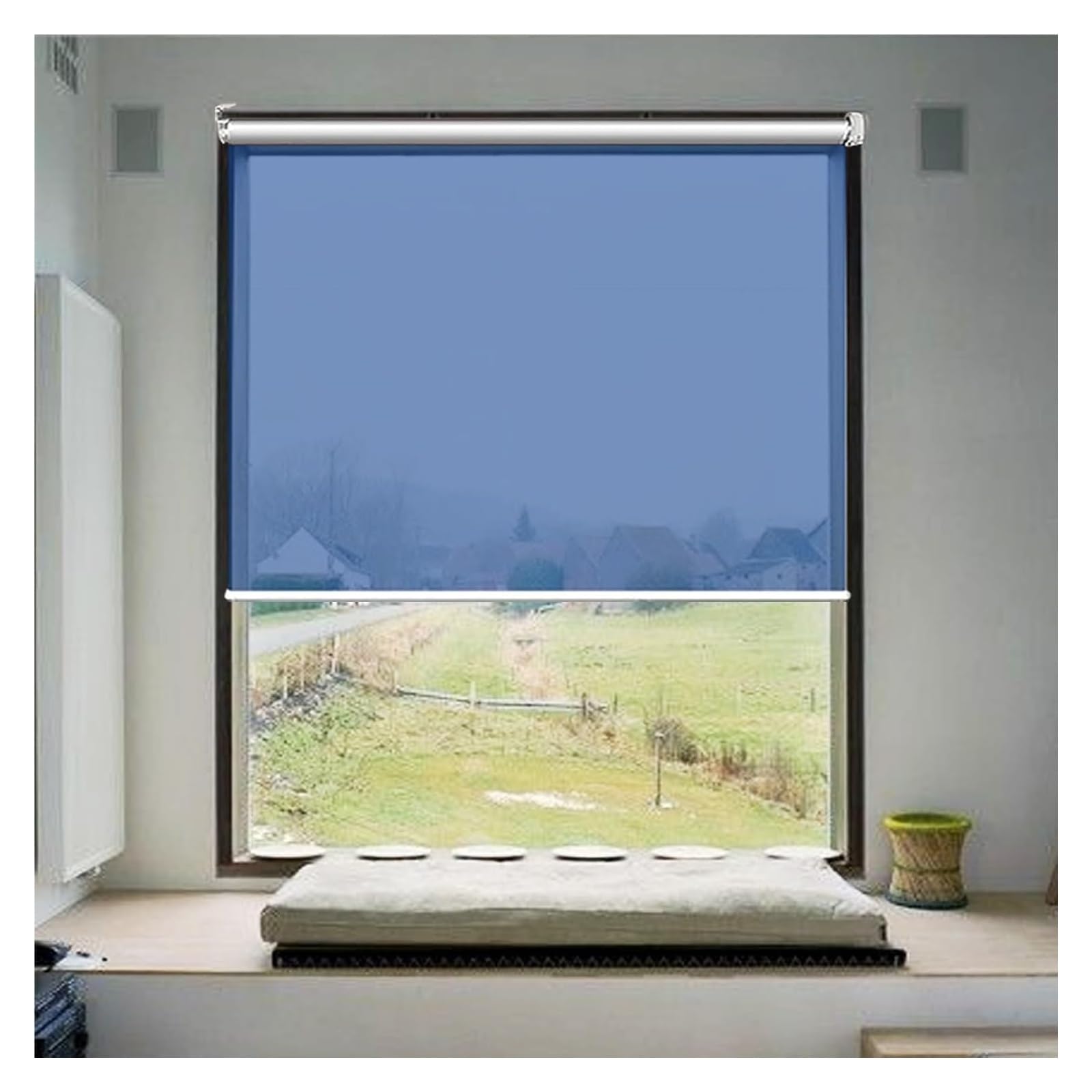 Persiana reflectante para ventana de 85x200cm con película de tinte azul