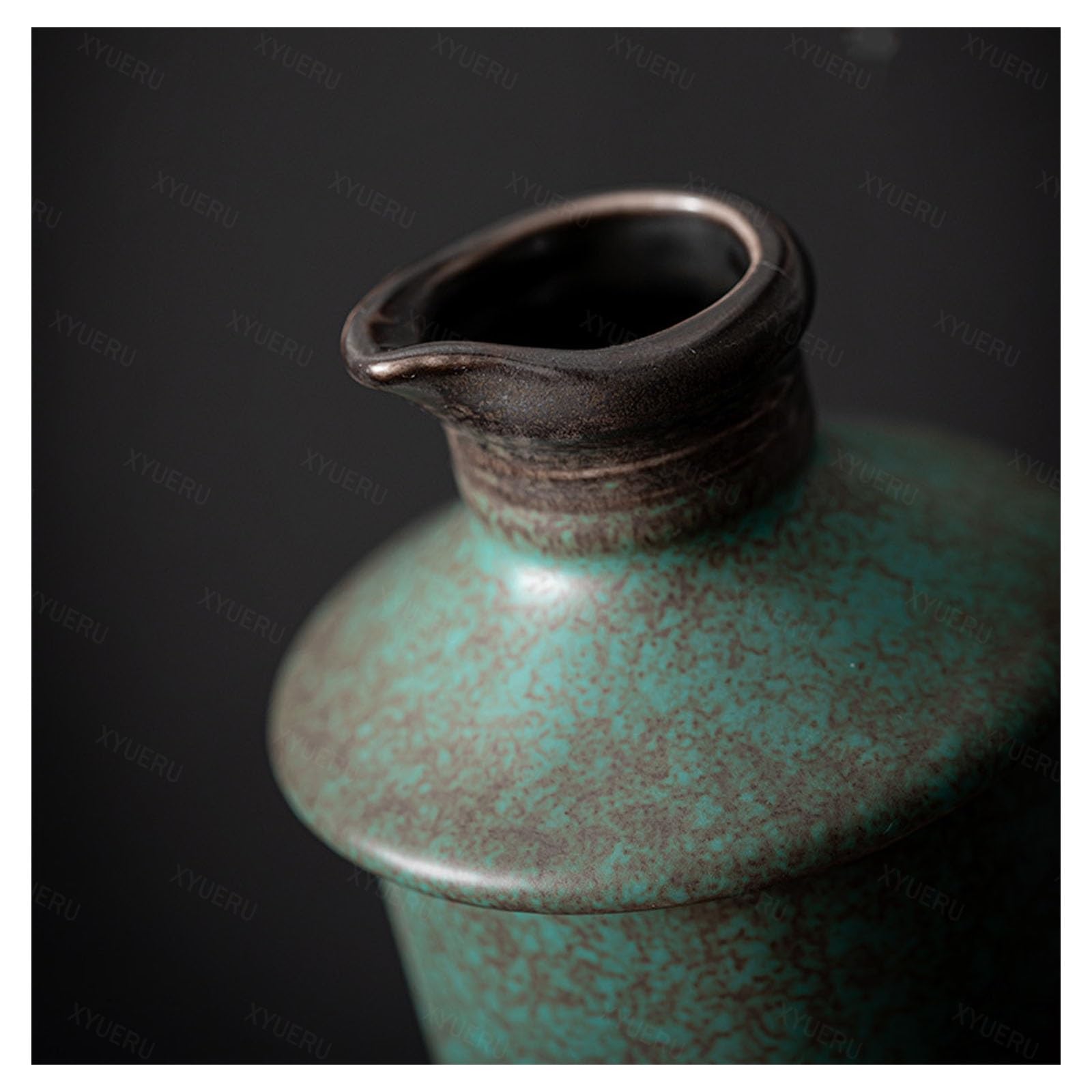 Set Composto da brocca e Tazze in Ceramica per Sake Giapponese, bollitore Tradizionale per liquori, Ideale per la casa e Il Ristorante, Perfetto per servire e conservare Il Sake.
