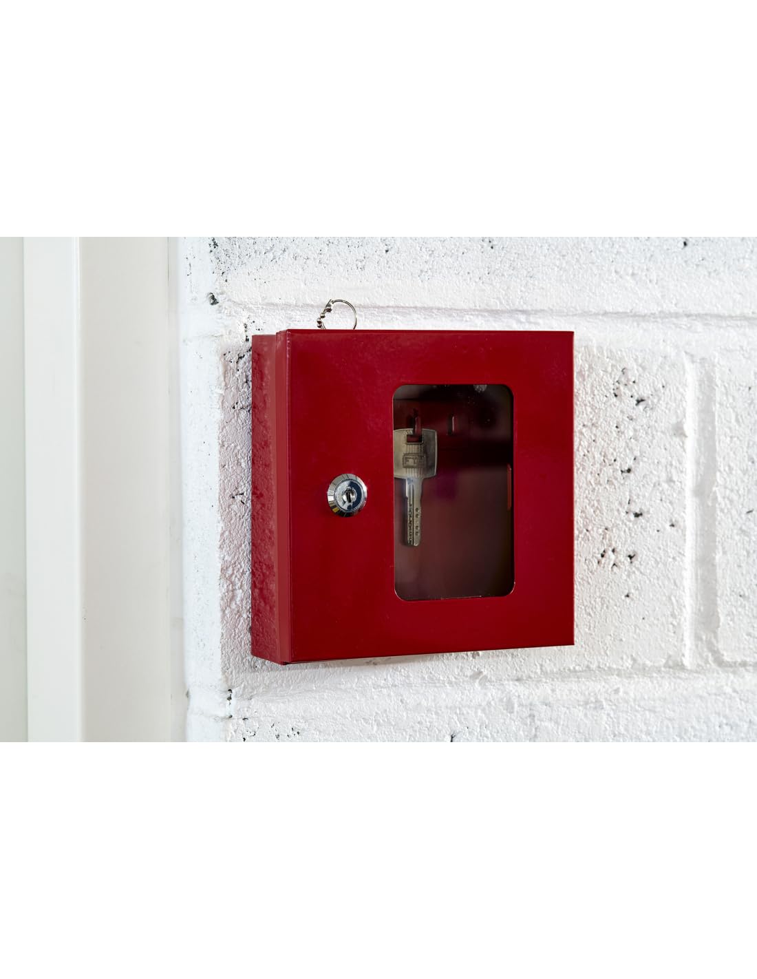 THIRARD - Boîte à Clés Vitrée Murale - Acier - Usage Intérieure - Vitre Interchangeable - Fermeture à Clé - Chainette Avec Marteau Brise Glace, 3 Crochets, 2 Clés Incluses - 170 x 175 x 55 mm - Rouge