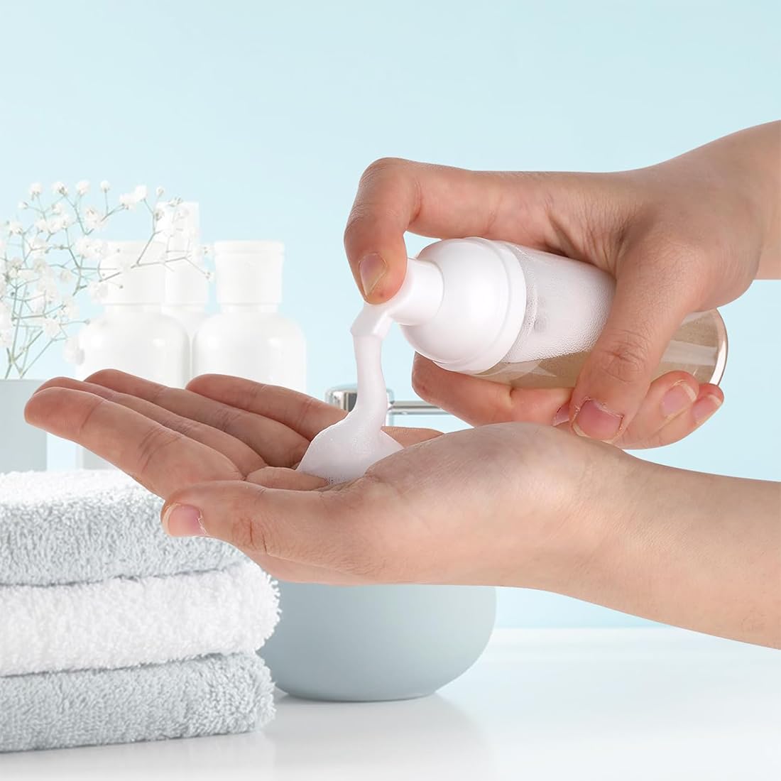 4 Pezzi Dispenser Sapone Schiuma, 50 ml Bottiglia di Schiuma, Transparent Dispenser Sapone Schiuma Foam Bottle Riutilizzabili per Cosmetici, Lozione, Bagno, Shampoo Liquidi