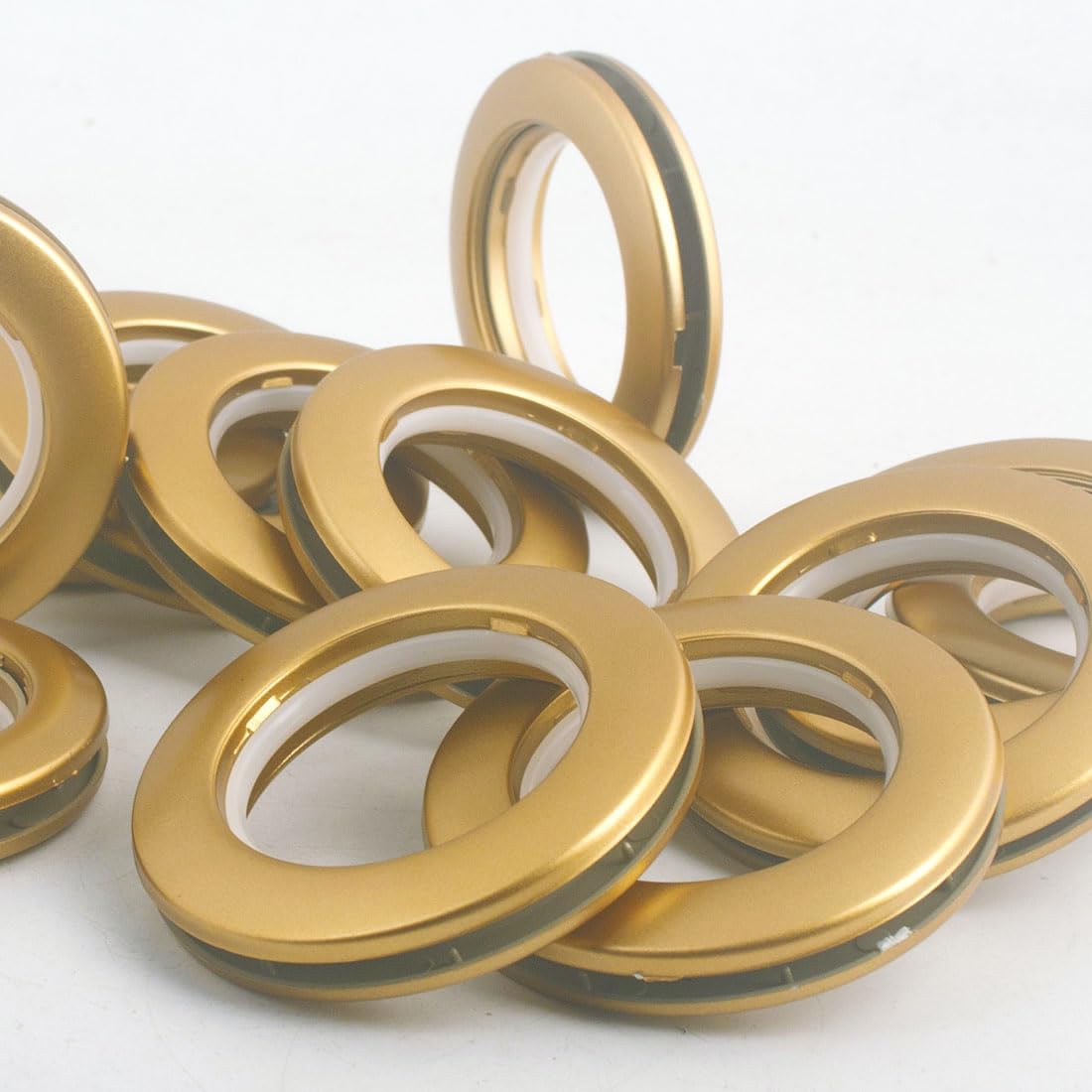 42 Pack Curtain Grommets 1-9/16"(40mm) Plastic Curtain Eyelet Rings Inner Diameter Nanoscale Low Noise Large Grommet Kit for Fabric (Golden)