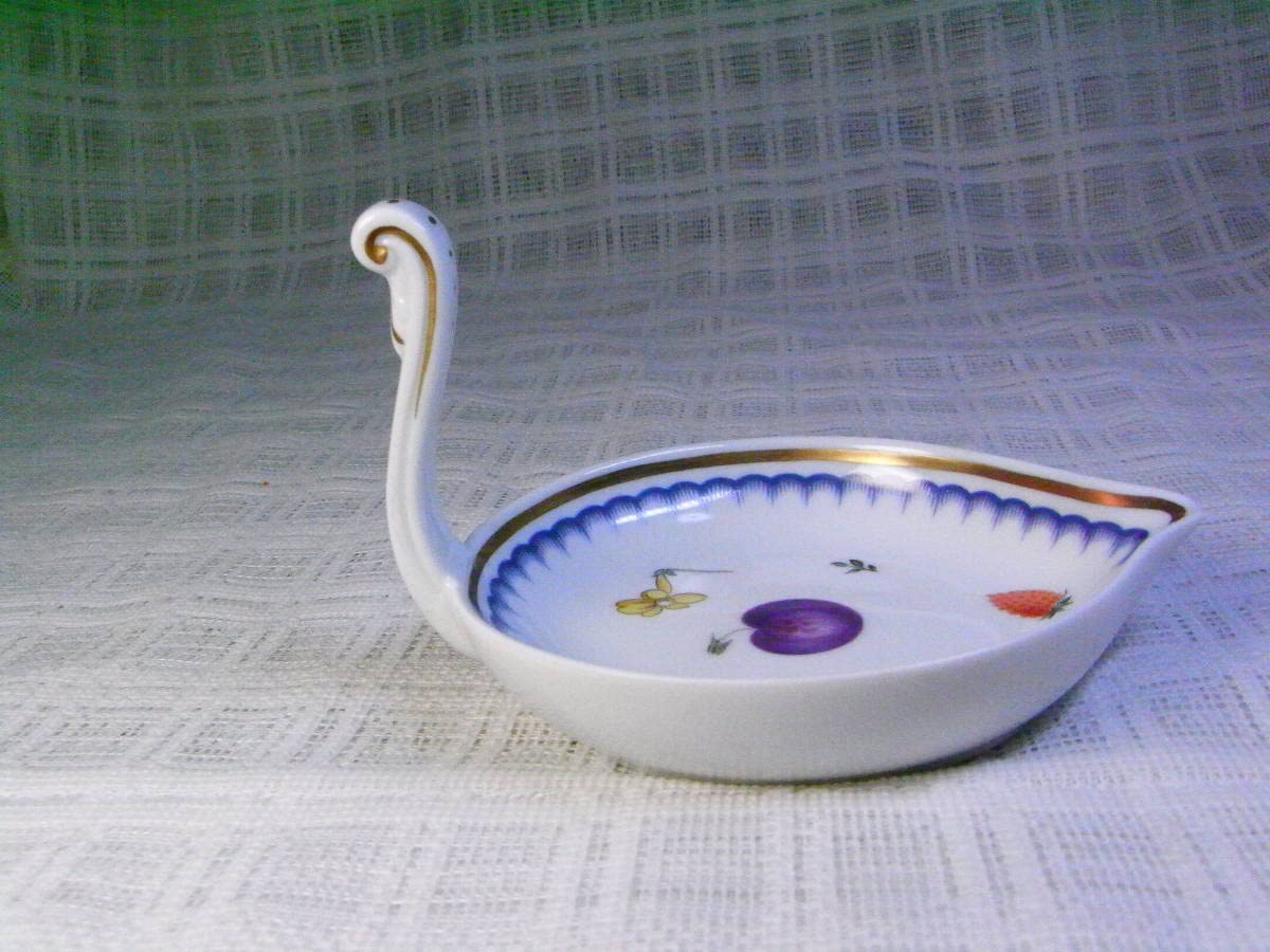 Amazon.co.jp: リチャードジノリ イタリアンフルーツ スワンディッシュ