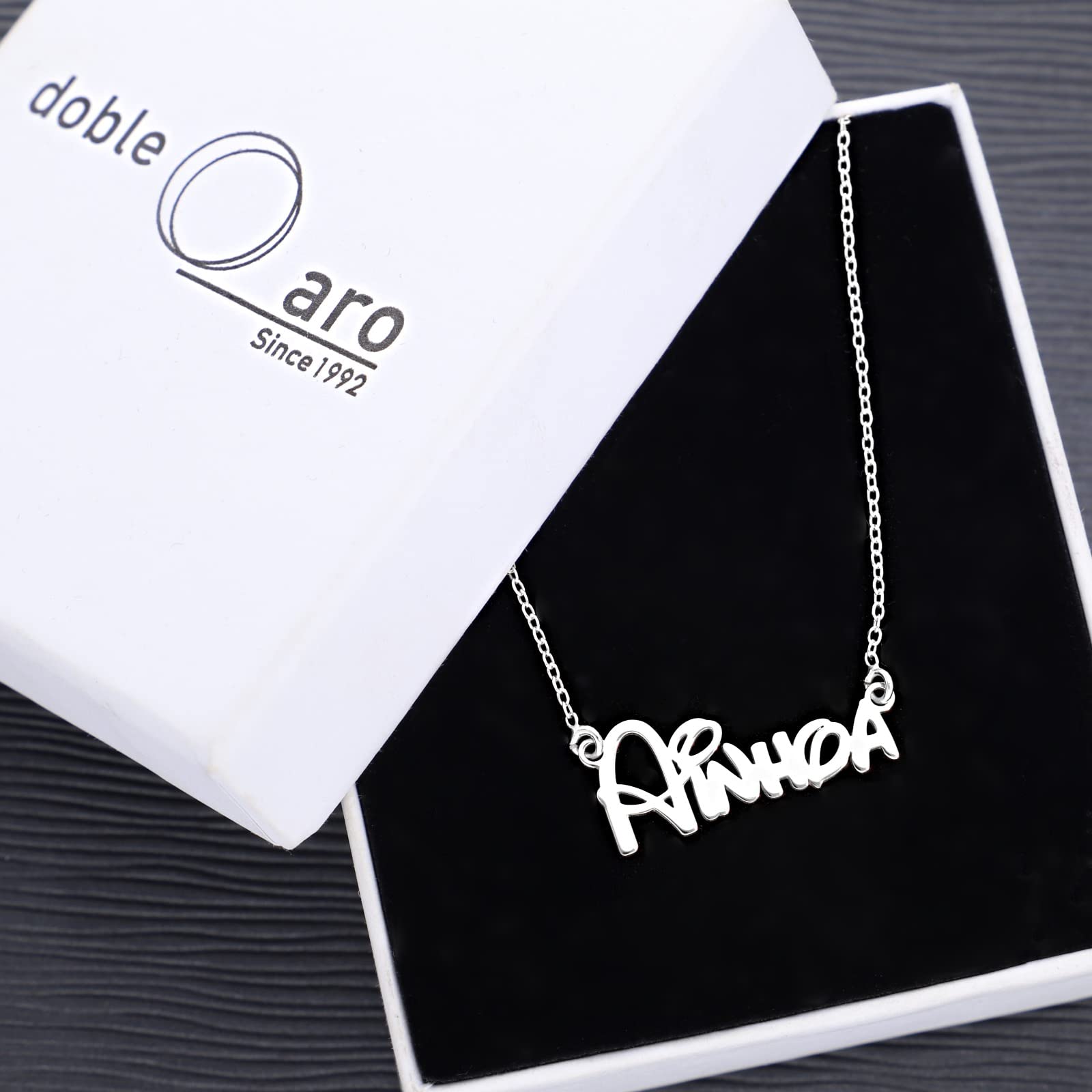 Colgante Personalizado con Nombre - Plata de Ley 925/1000 para Mujer – Collar Artesanal con Cadena Ajustable - Hecho en España (Modelo Funny, Plata de Ley)