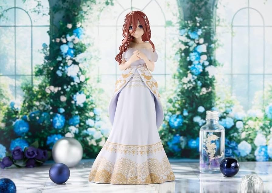 Amazon.co.jp: 中野三玖 フィギュア 五等分の花嫁＊ 中野三玖