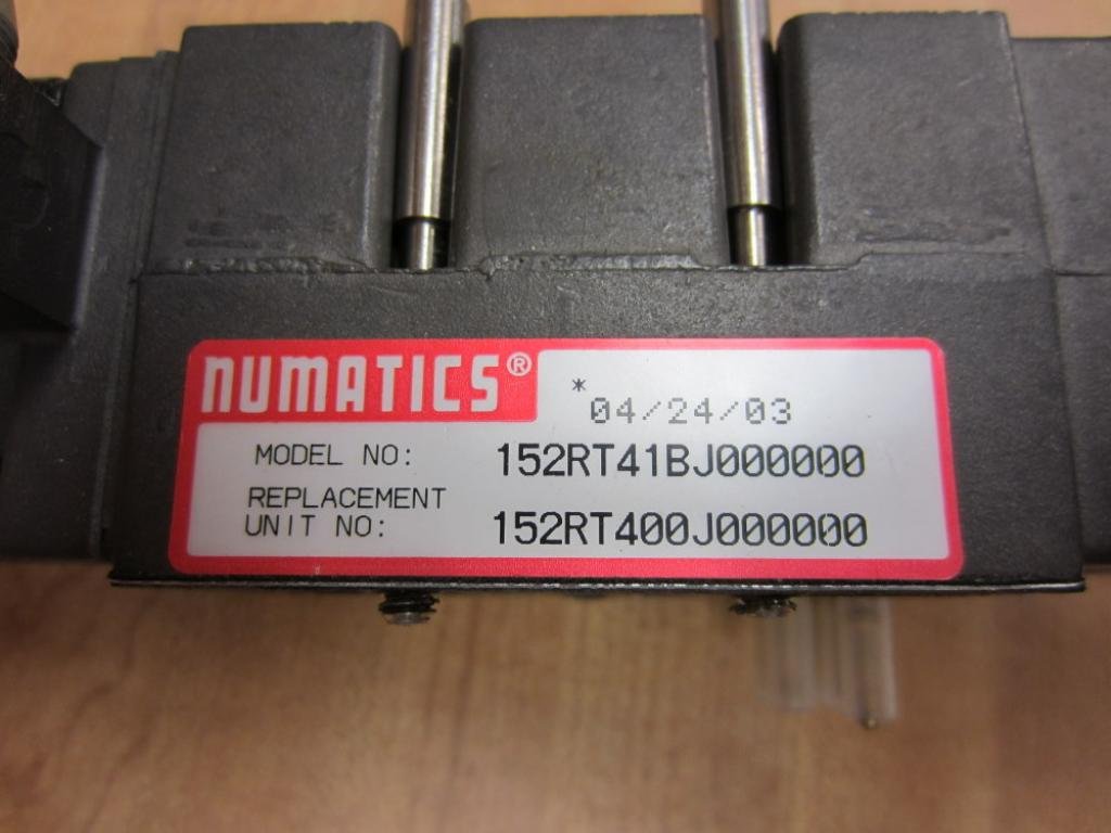 152RT41BJ000000 Regulator 152RT400J000000