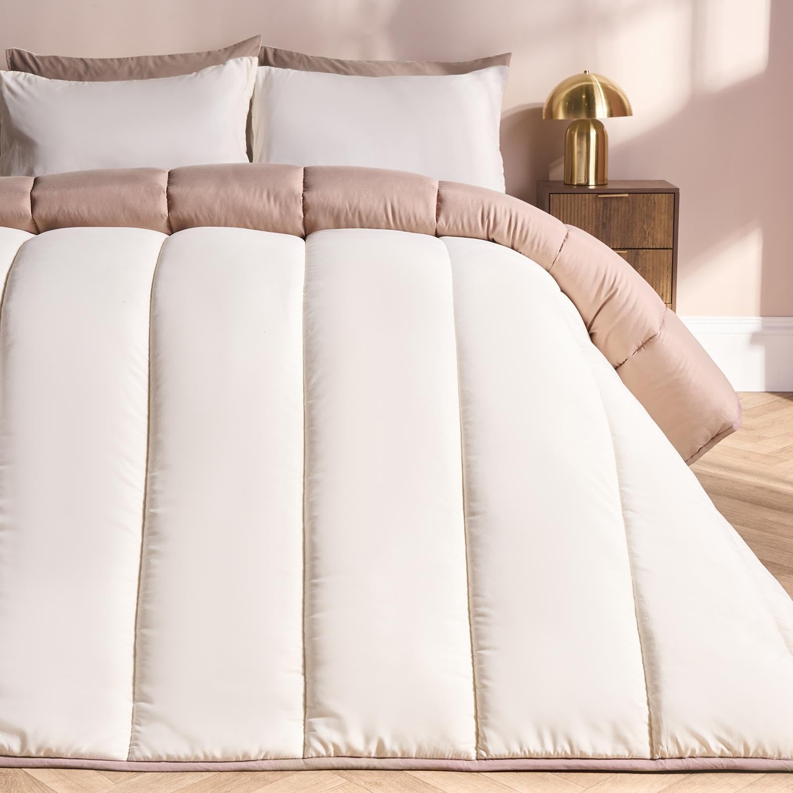 OHS 10.5 Tog Coverless Duvet Double, Reversible Soft Warm Microfibre Comfy Coverless Duvet Summer Winter Camping Blanket Washable Quilt Double Duvets with Pillowcases, Ivory/Natural — image 1