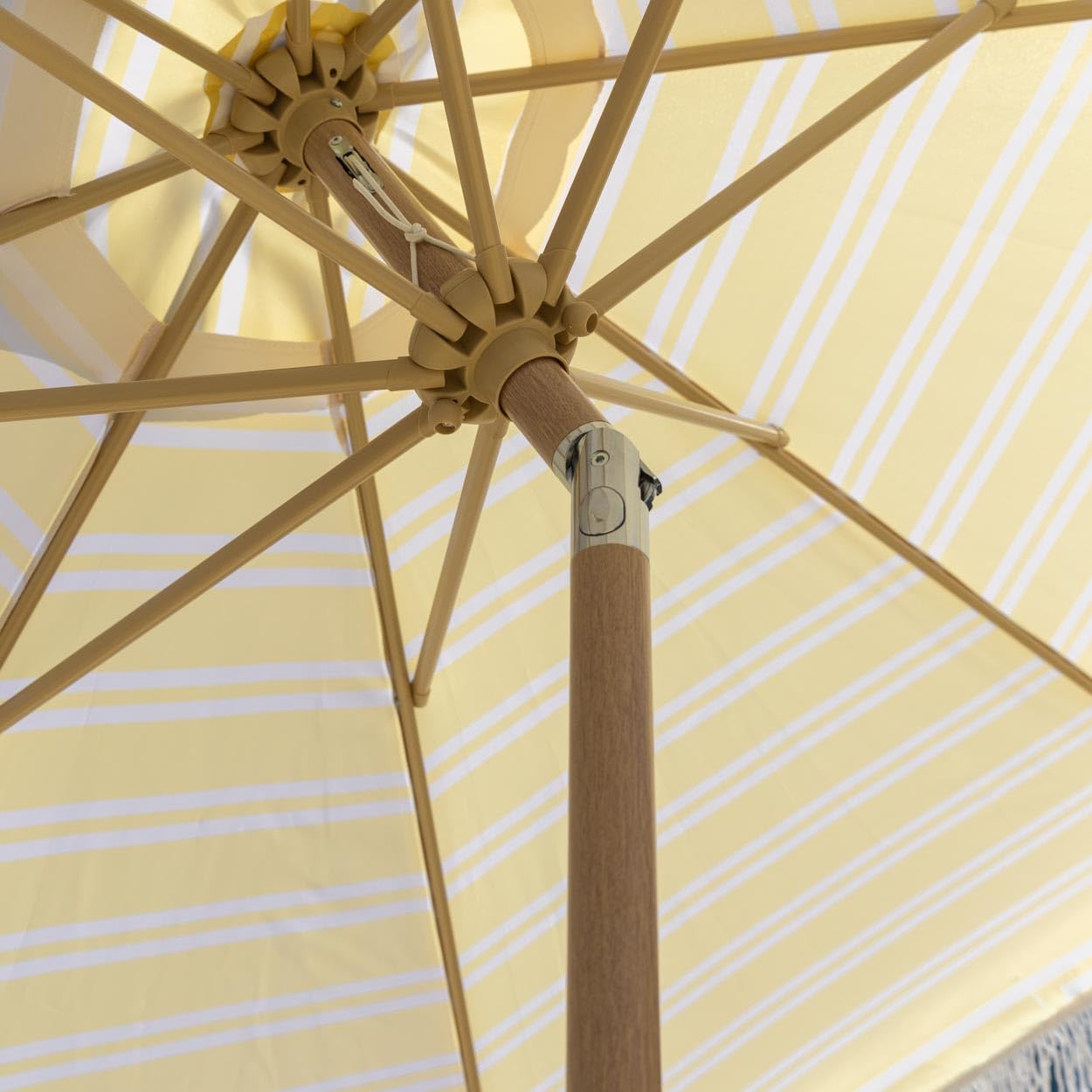 Flamingueo Sombrilla Jardín, Terraza Exterior, Protección UPF 50+, Altura y Orientación Regulable, Funda de Transporte, Poliéster, 270 x 235 cm