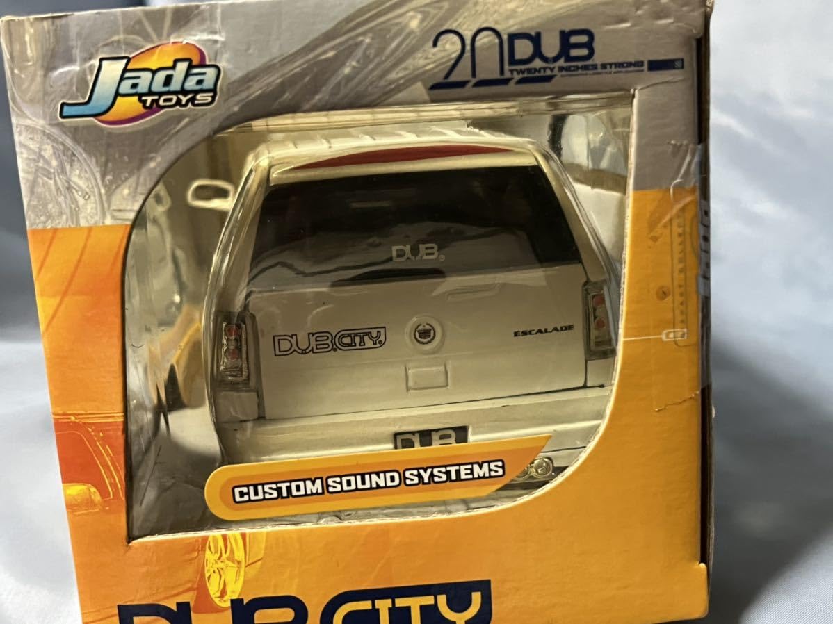 2002キャデラック エスカレード 1/24 Amazon | Jada Toys ジャダトイズ『1/24 2002 CADILLAC ESCARADE 黒