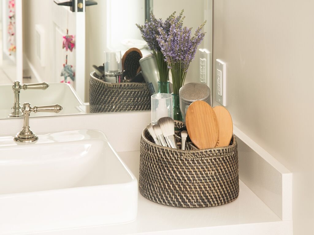 KOUBOO Laguna Oval Rattan Utensil Caddy with 4 Apartments, Kitchen Organizer | Wicker Basket for Countertop, Drawer Basket | Storage Solution, Black Antique, Brown-Gray Wash