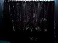 Review Image by Raime Friedmann Raime Friedmann