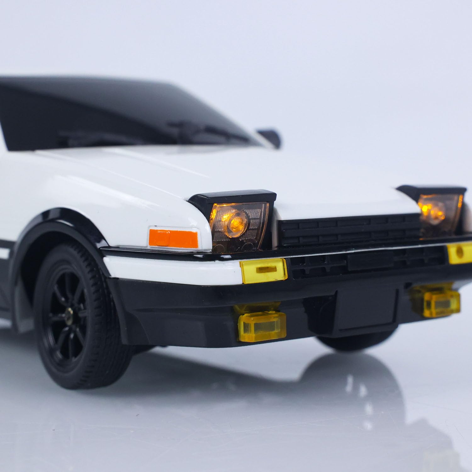 1/18 LDRC 2.4G Telecomando Drift Car 86 RWD Veicoli da Corsa Alta Velocità 10KM/H Flip Light Batteria Carica USB Mini Regali
