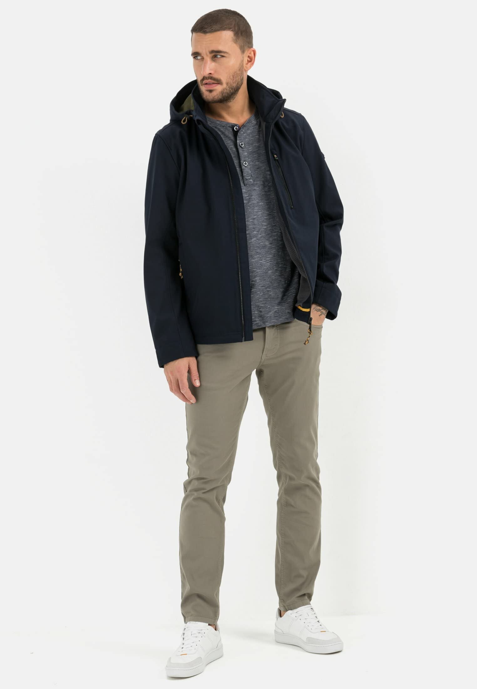 camel active Herren windabweisende Softshelljacke | wind- und wasserabweisende Softshelljacke mit abnehmbarer Kapuze
